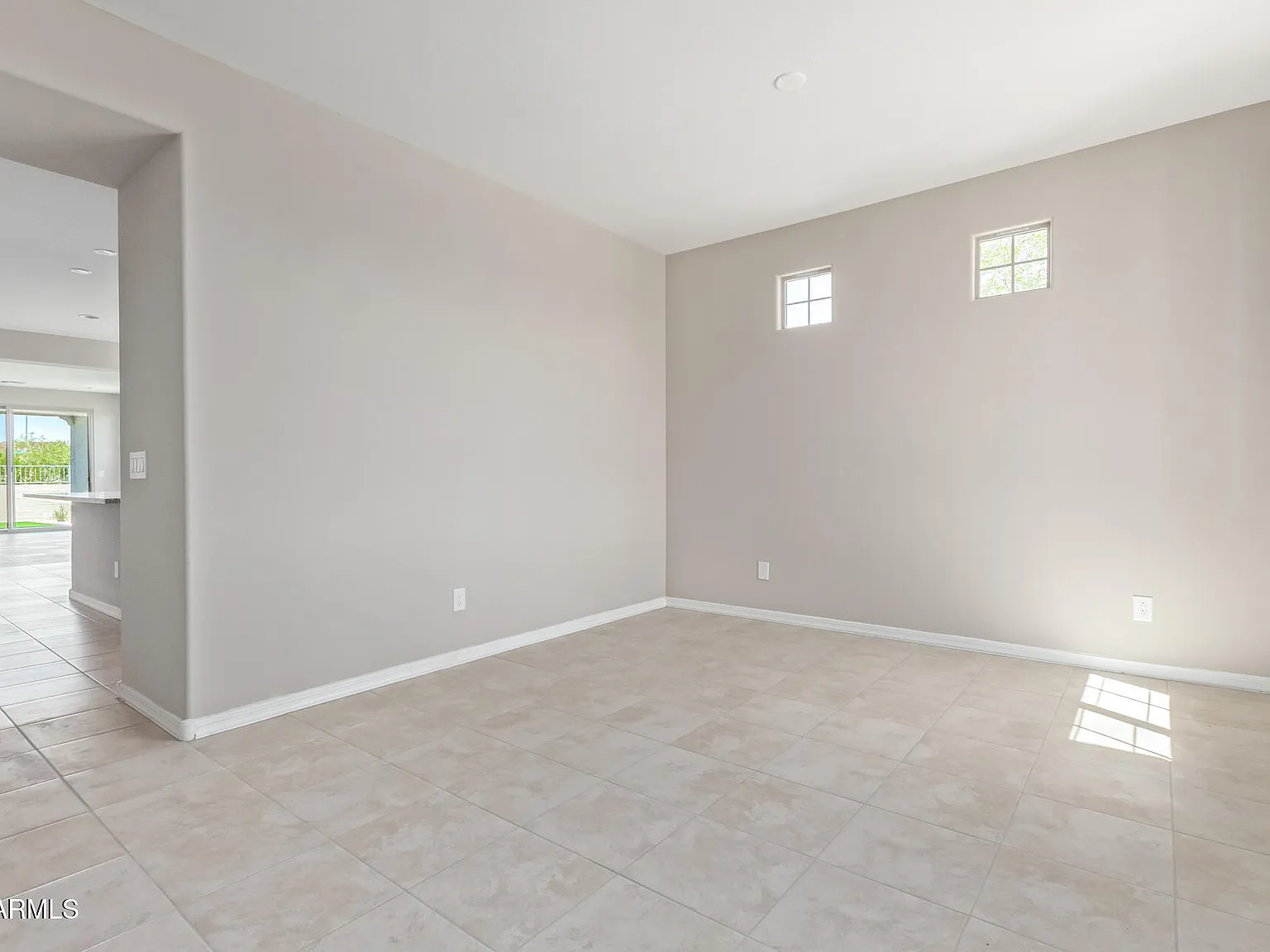 3 bed, 2.0 bath, 1800 sqft, $2,600 — Photo 4
