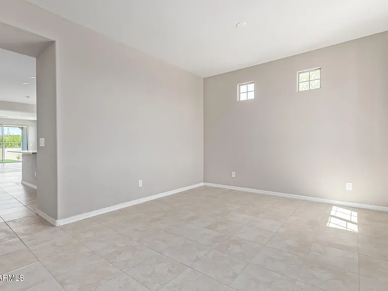 8804 W Marshall Ave — Photo 4