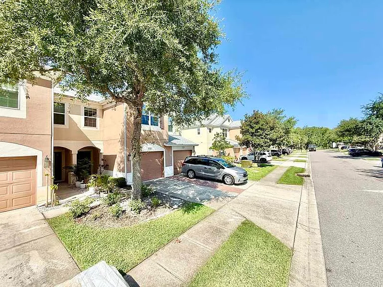 26542 Chimney Spire Ln — Photo 3
