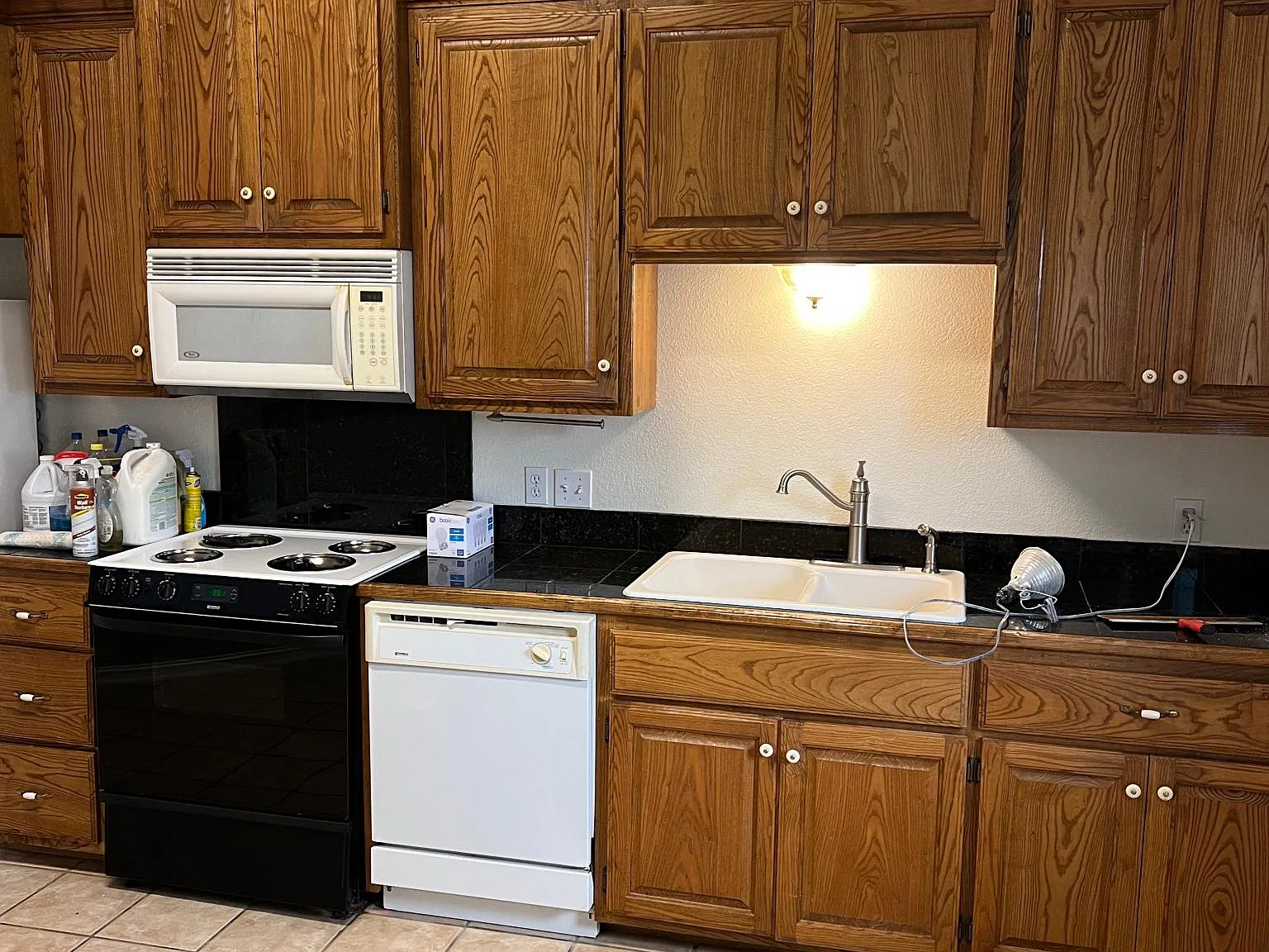 3315 Avenue D — Photo 2