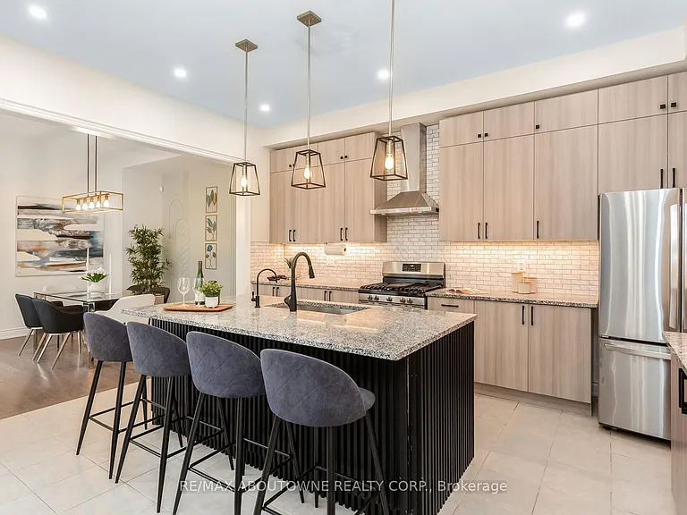 3294 Millicent Ave — Photo 17