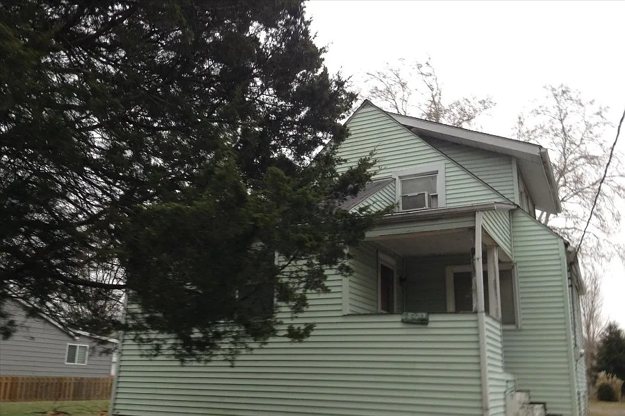 1679 Dewberry Rd photo 1