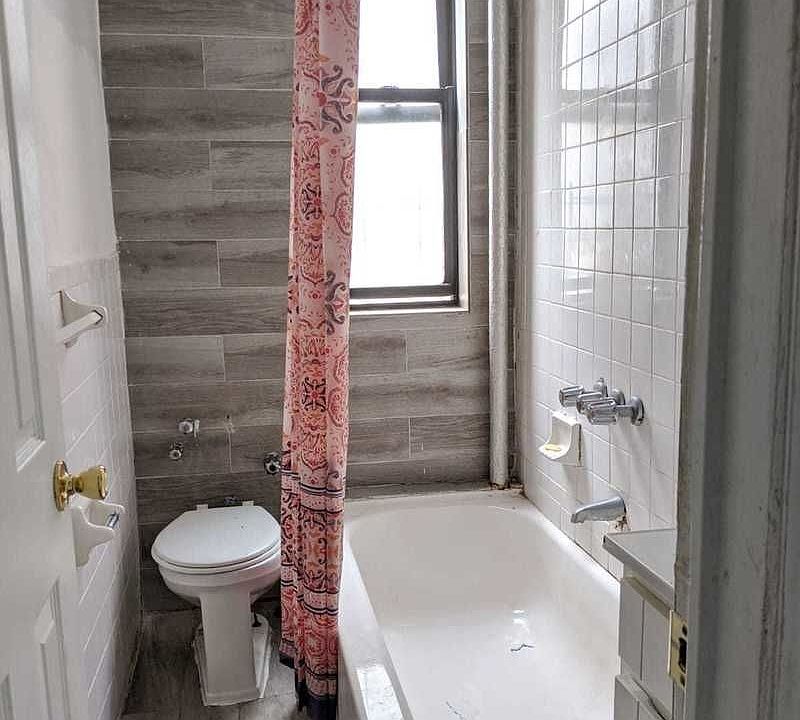 2nd image of 496 E 189th St #20