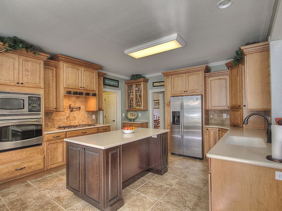 1st image of 104 Ivy Hollow Ln