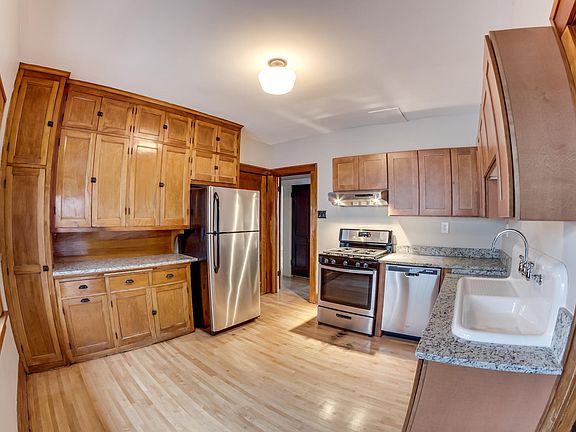 4th image of 3532 Blaisdell Ave