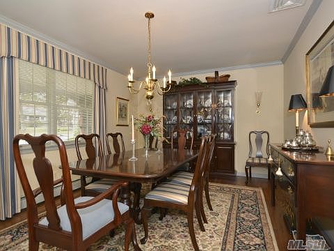 4th image of 11 Robinhood Ln