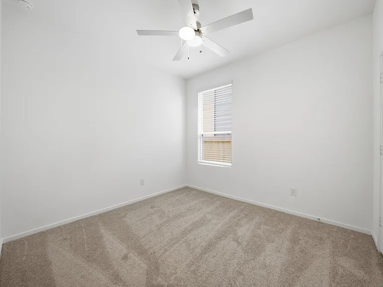 610 Amber Falls Dr — Photo 8