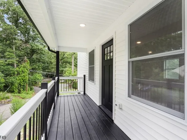 33 Allamuchy Trl, Byram Twp., NJ 07821