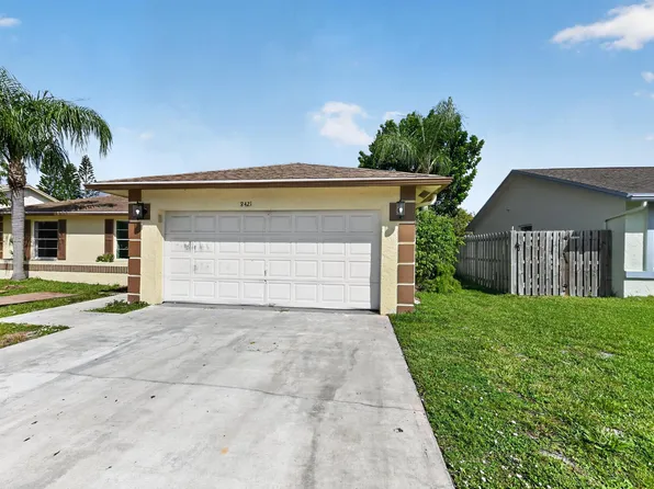 8421 Winnipesaukee Way, Lake Worth, FL 33467