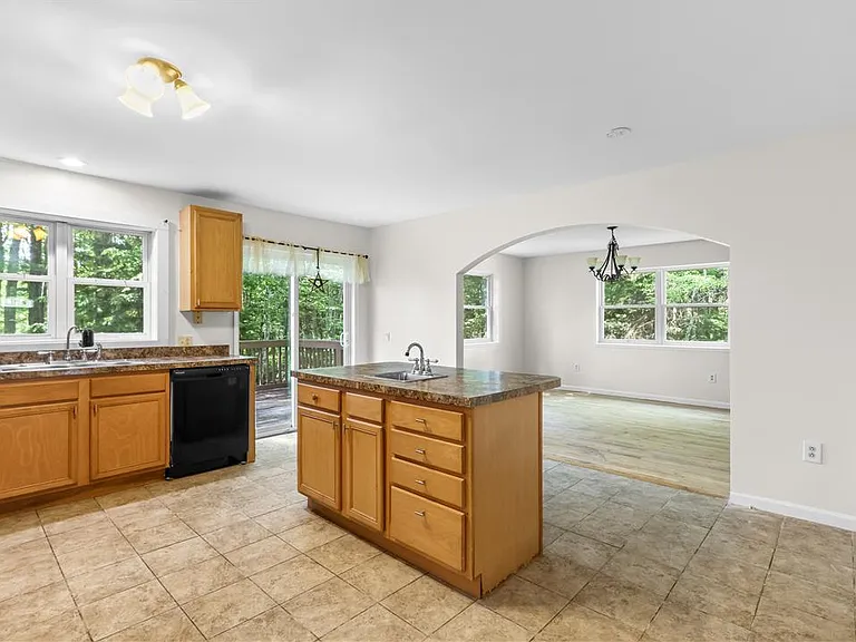 1229 Fern Dr — Photo 11
