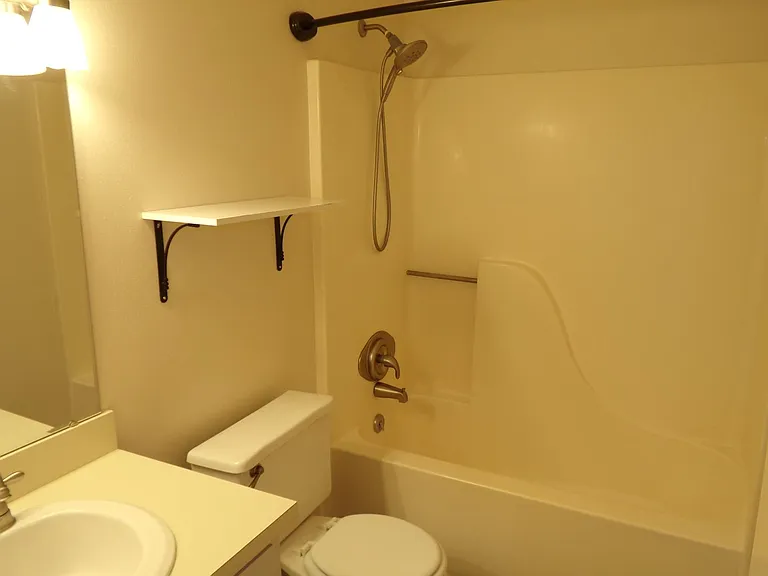 127 Village Ct — Photo 15