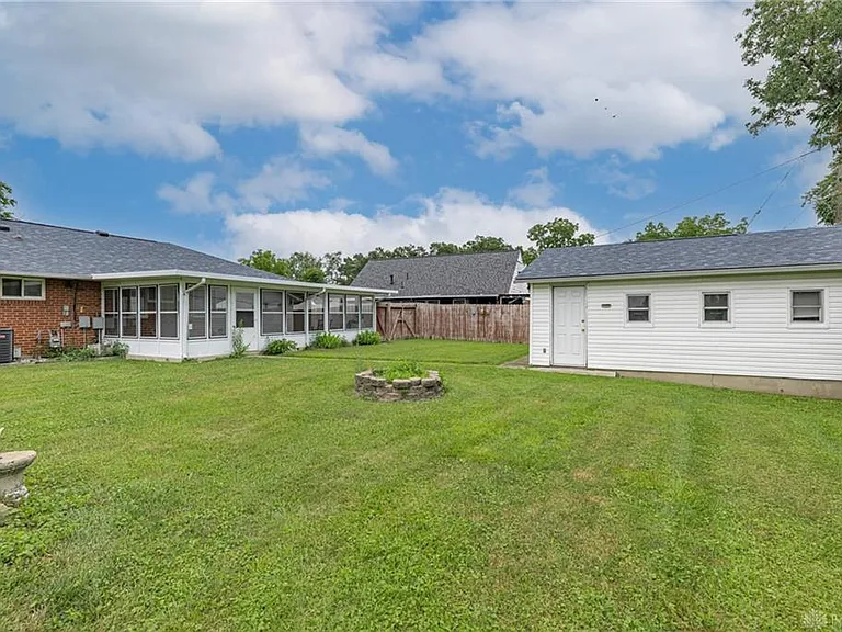 5276 Buckner Dr — Photo 26