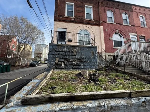 301 Lawn St, Pittsburgh, PA 15213