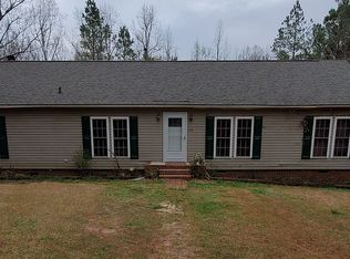 150 Walnut Gln, Moncure, NC 27559