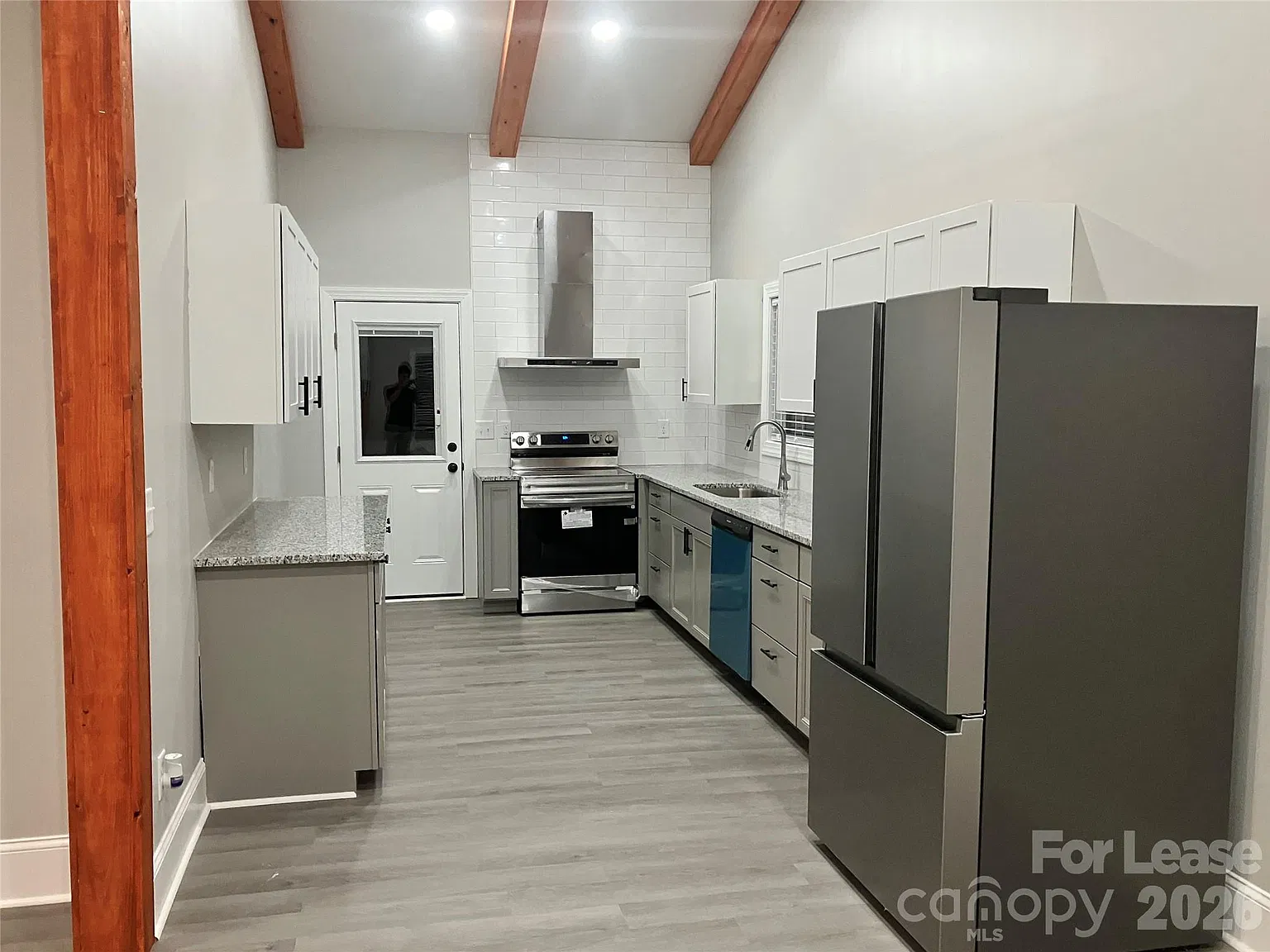 3 bed, 2.5 bath, 1344 sqft, $1,900 — Photo 3
