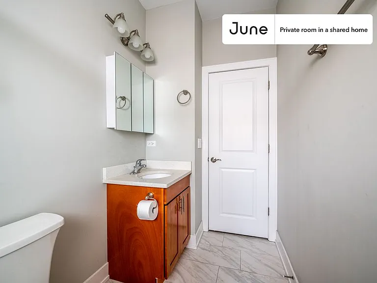 1119 S Loomis St #A — Photo 15