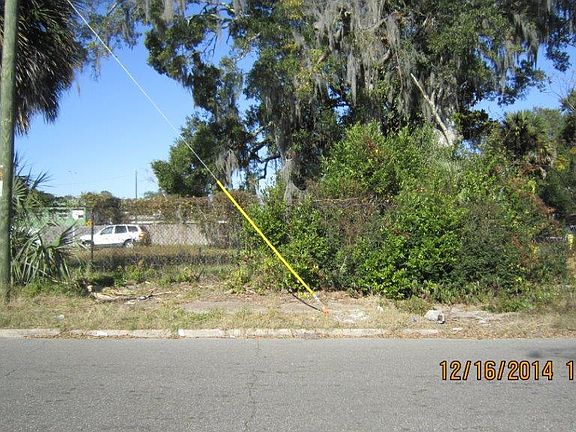 2nd image of 245 W 18th St
