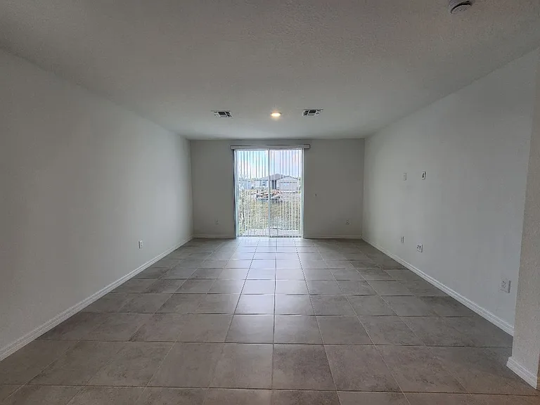 4442 Rapallo Ave — Photo 6