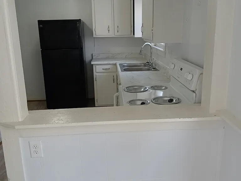 28 Spring St #2 — Photo 5