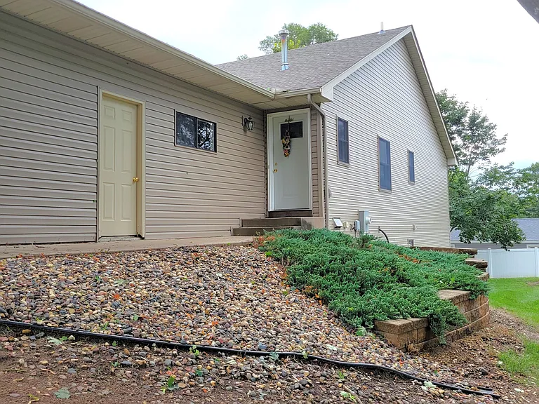 832 Laurel Ave #L — Photo 15