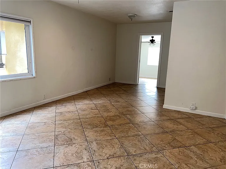 12752 Lemay St — Photo 4