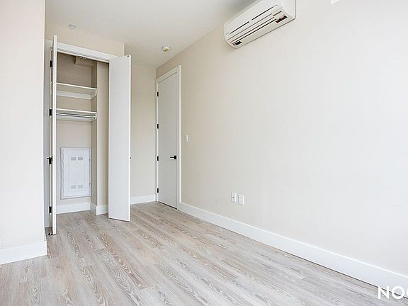 3rd image of 375 Knickerbocker Ave #4G