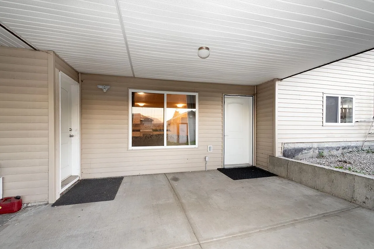 2 bed, 900 sqft, $1,600 — Photo 3