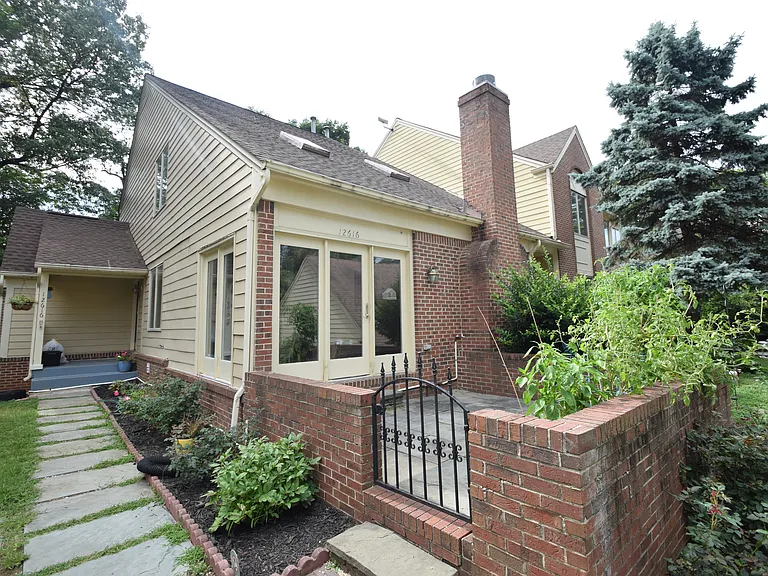 12616 Victoria Station Ct — Photo 1