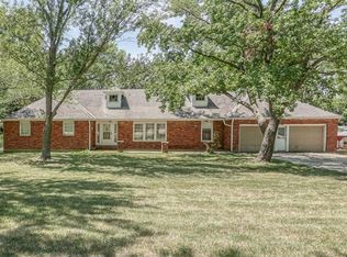 16122 S Graham Rd, Pleasant Hill, MO 64080