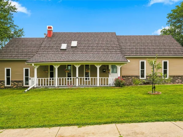 3106 Hogan Ave NW, Cedar Rapids, IA 52405