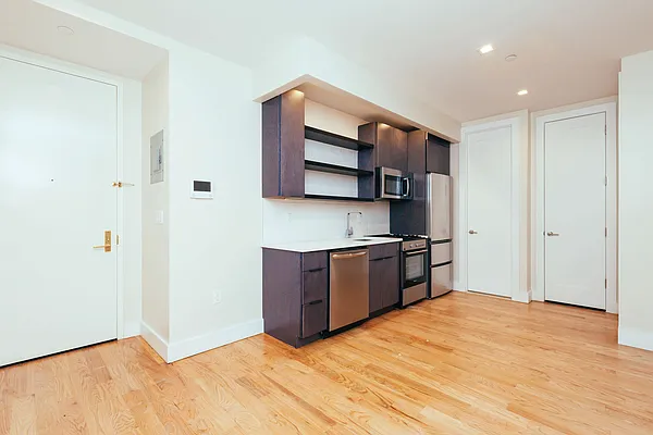 Rented by Nooklyn NYC LLC | media 11