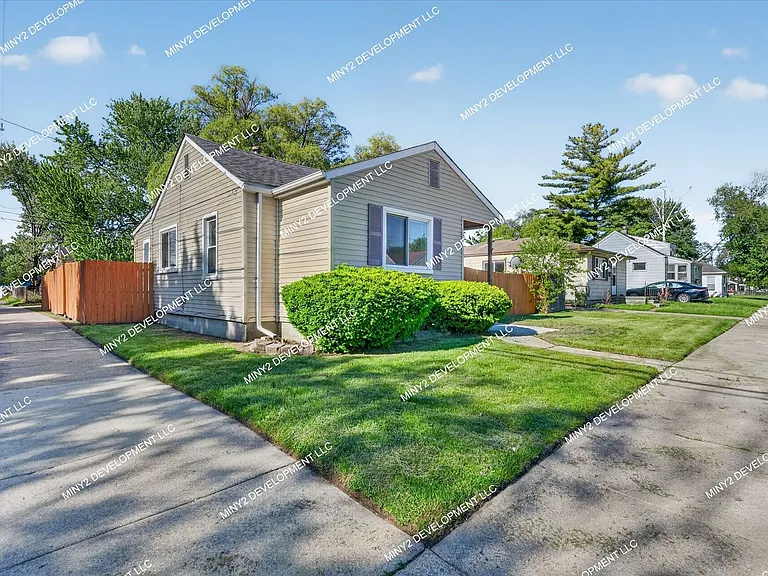 12862 Georgiana Ave — Photo 26