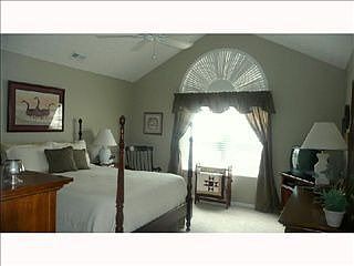 5th image of 8873 Linksway Dr
