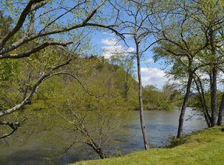 751 River Farm Dr, Murphy, NC 28906