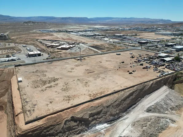 E Commerce Dr, Saint George, UT 84790
