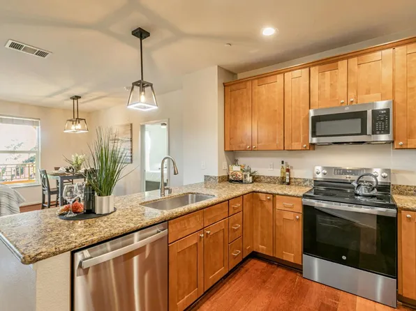 1445 Fruitdale Ave Unit 217, San Jose, CA 95128