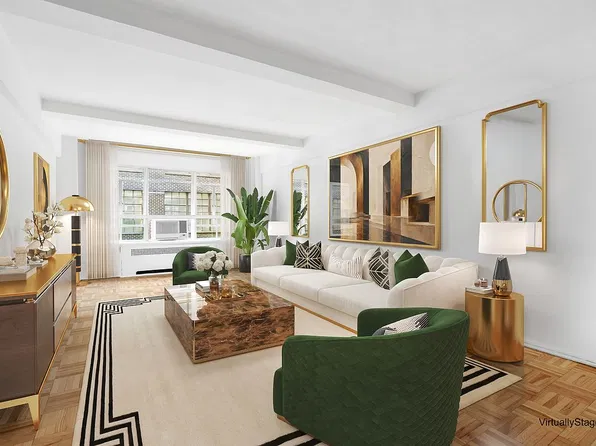 45 W 54th St #5A, New York, NY 10019