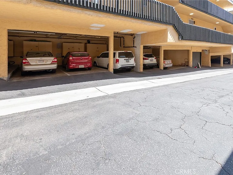 770 W Imperial Ave — Photo 23