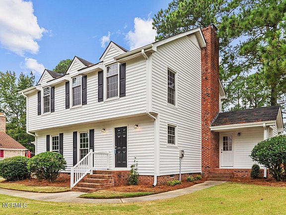 3rd image of 3006 Ellsworth Drive