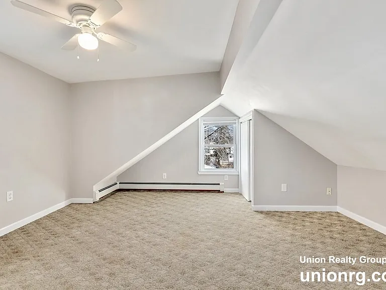 285 Park St #2 — Photo 11