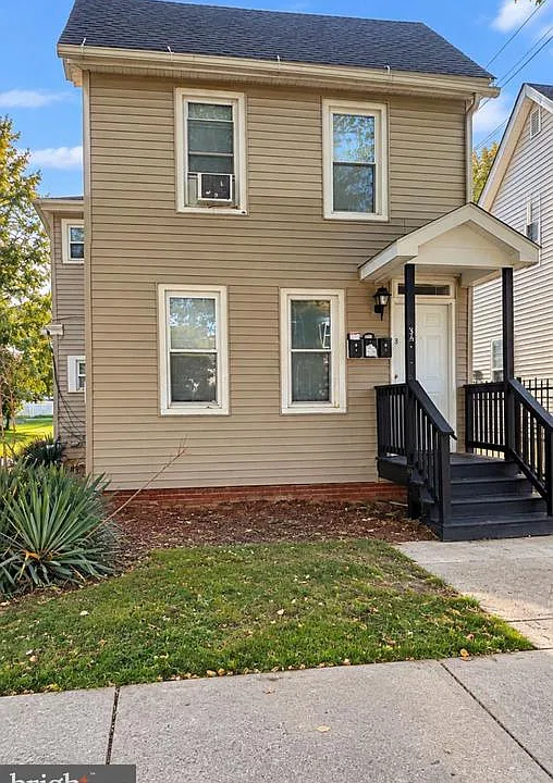 34 N New St #1