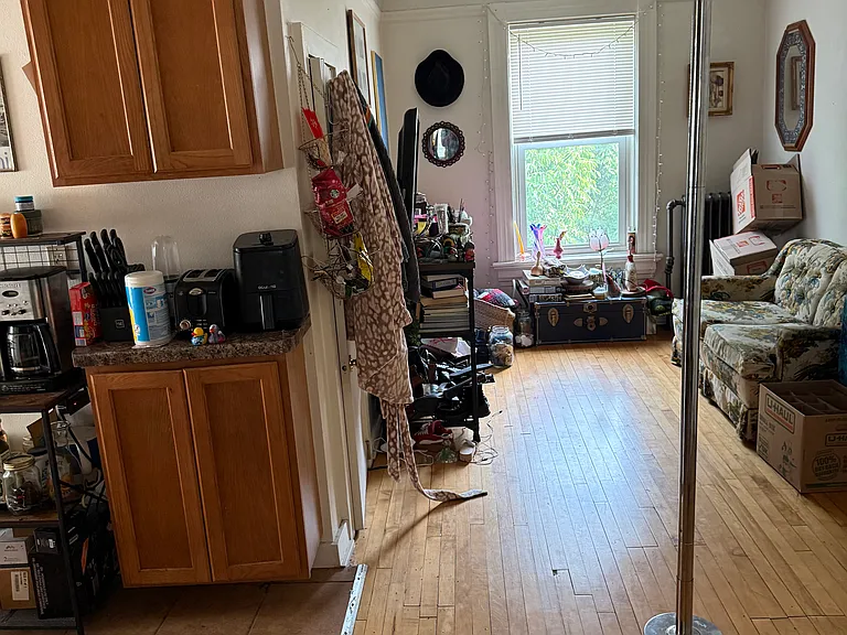 625 E Pleasant St — Photo 4