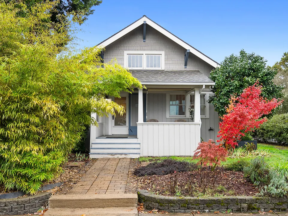 342 N 1st Ave
