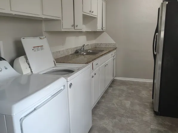 10622 McPherson St, Indianapolis, IN 46280