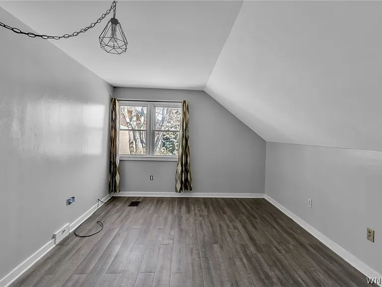 4098 Bailey Ave — Photo 33