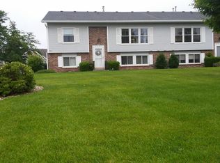 6497 S Whitnall Edge Rd, Franklin, WI 53132