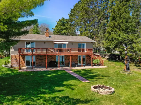 1150 W Higgins Lake Dr, Roscommon, MI 48653