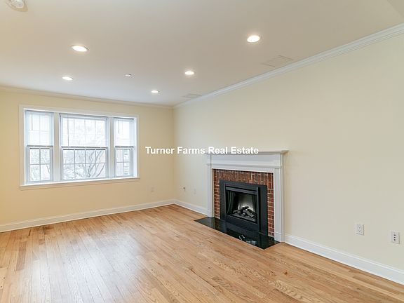 5th image of 55 Langdon St #7B