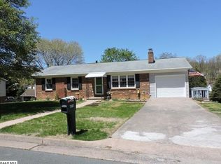 674 Gloria Pl, Staunton, VA 24401