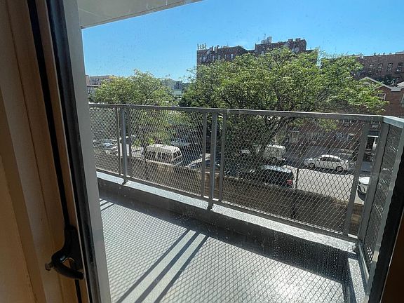 5th image of 1241 Morrison Ave #3M